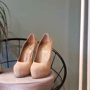 Yves Saint Laurent Beige Suede Platform Pumps